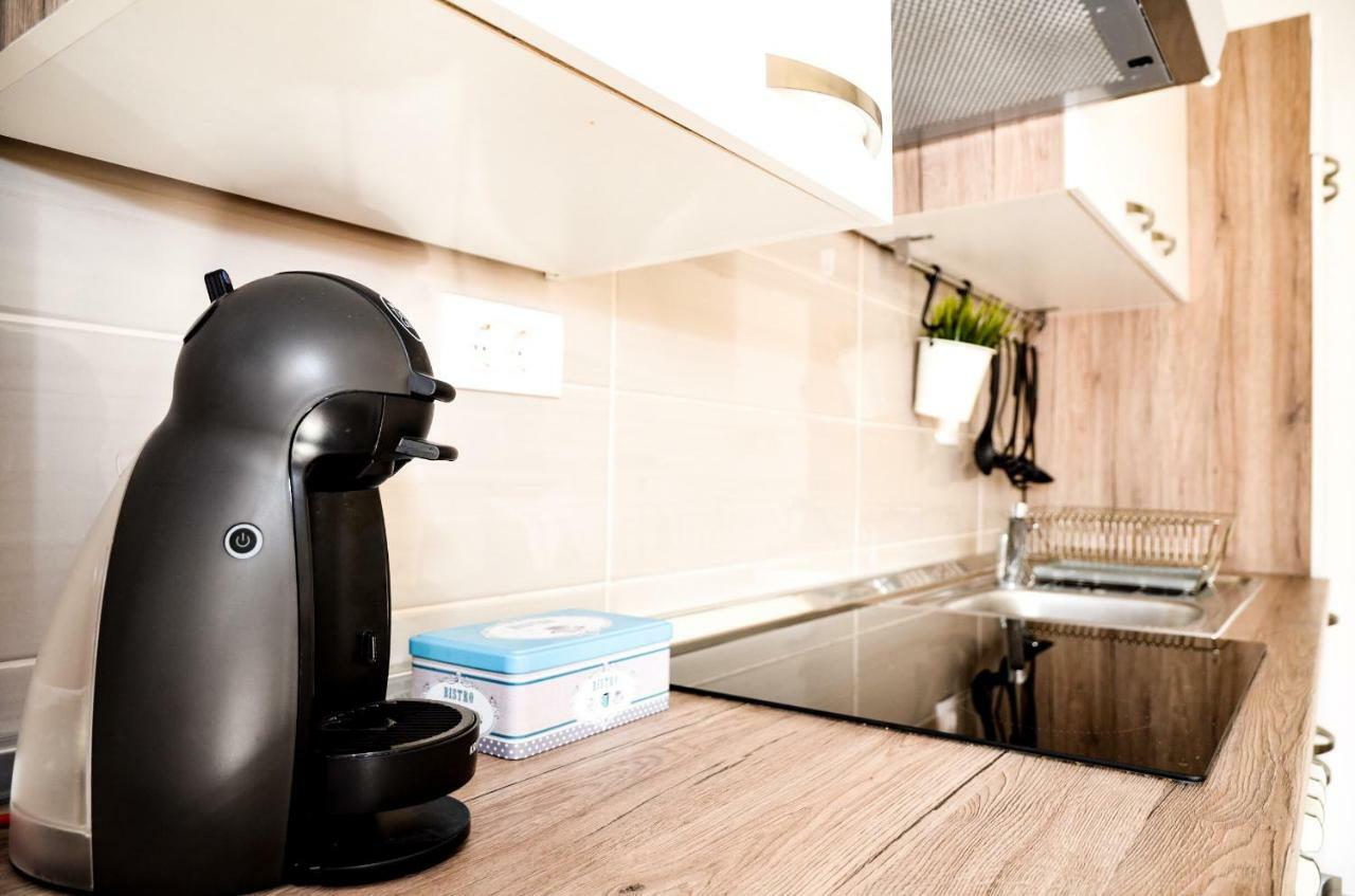 Marazul Apartments Povljana Eksteriør bilde